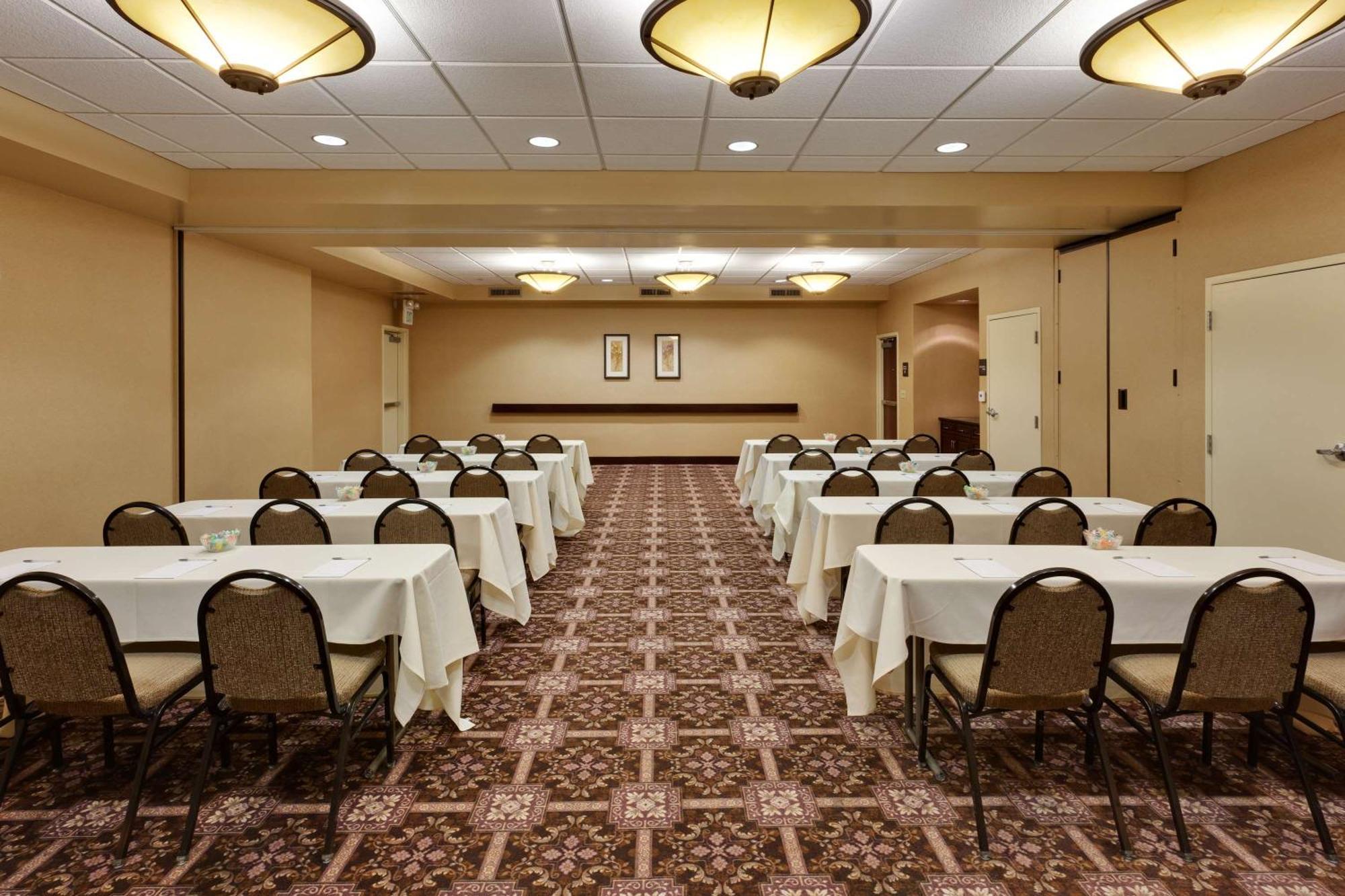Hampton Inn & Suites Sacramento-Airport-Natomas Екстериор снимка